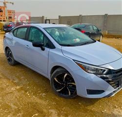 نيسان فيرسا